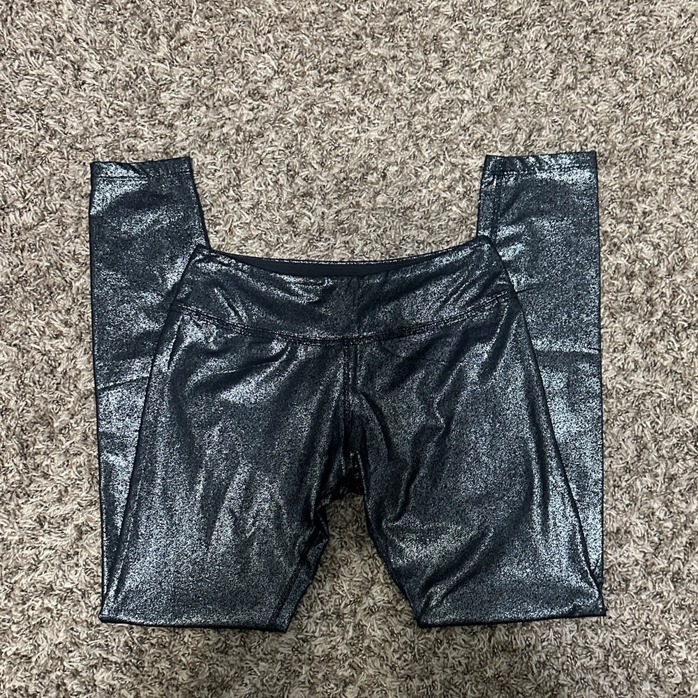 Beyond Yoga Black and Silver Shimmer long Leggings size M